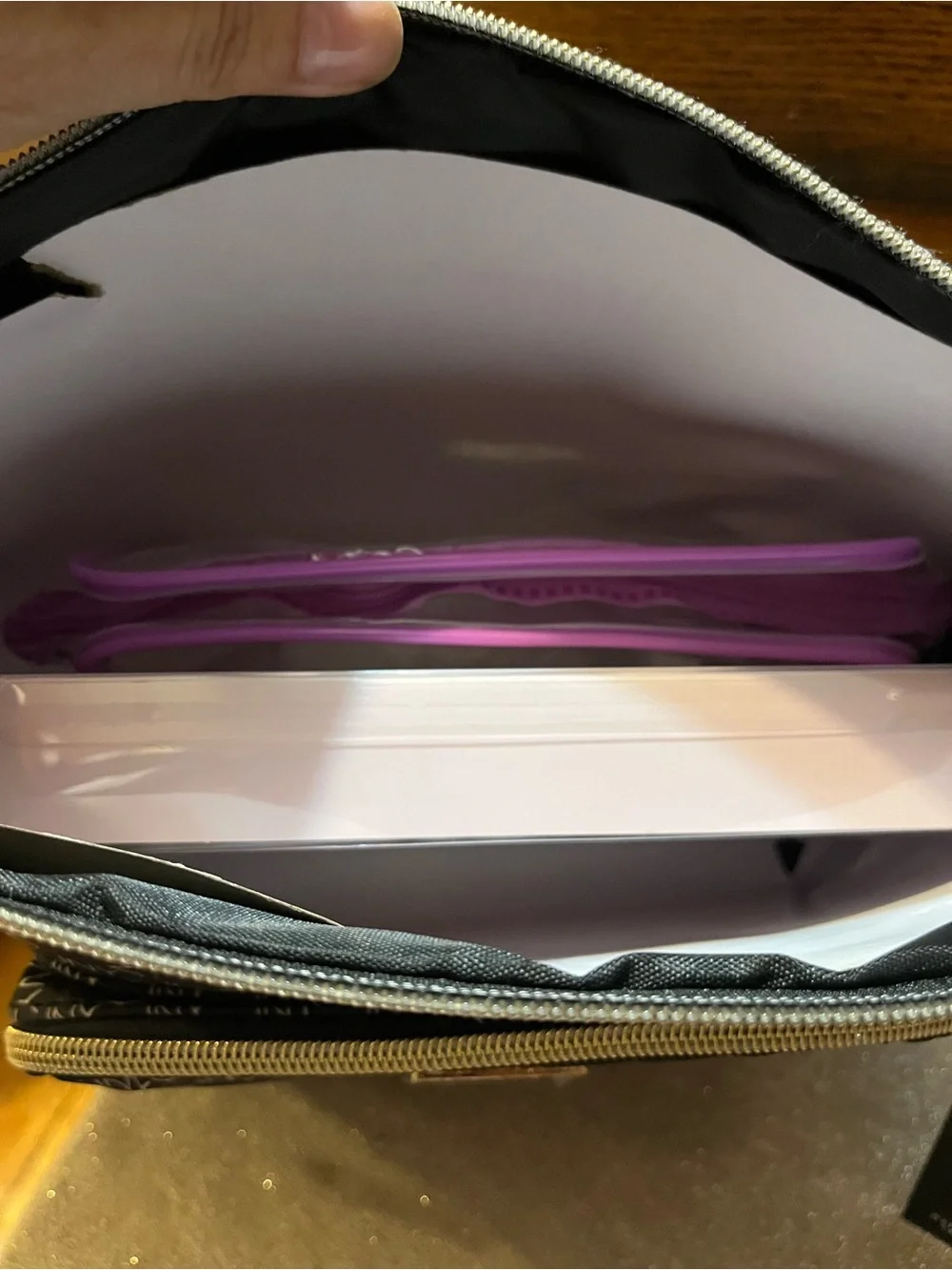 Jones New York Travel Cosmetic Bag & MHB 5PK Cosmetic Marble Brush Set NWT’s